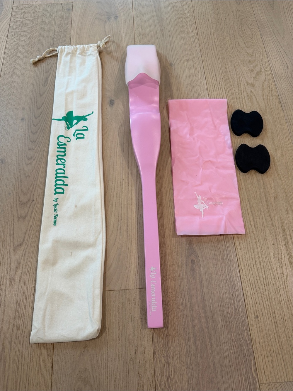 La Esmeralda Pink Pointe Shoe Wooden Foot Stretcher Set
